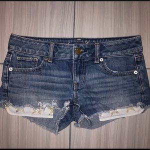 American Eagle Mid to Low Rise Jean Shorts